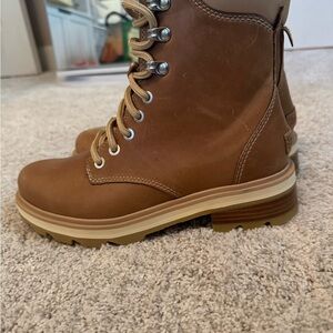 Women’s Sorel waterproof boots